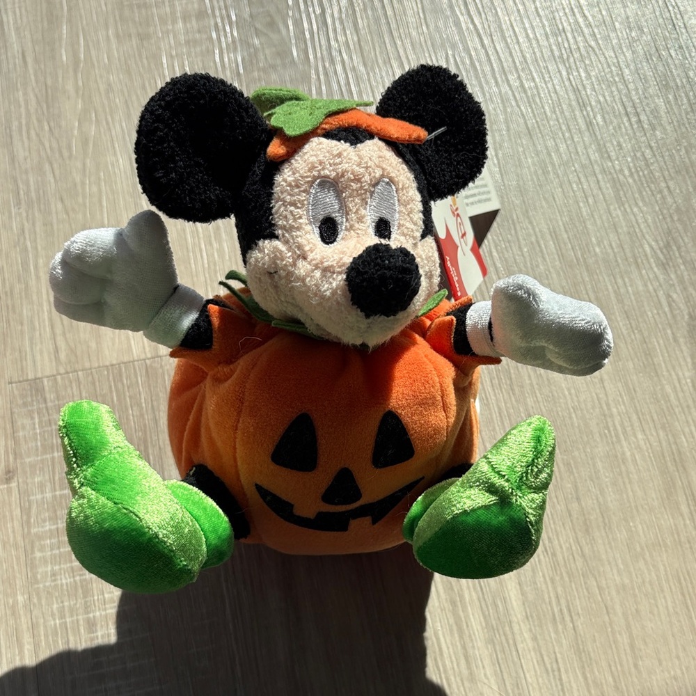 NWT Disney Store Mickey Mouse Pumpkin Plush